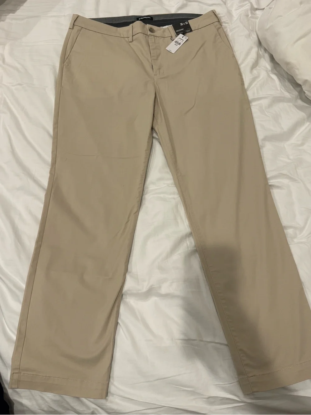Express Men’s Slim Straight Chino Pants in Tan NWT